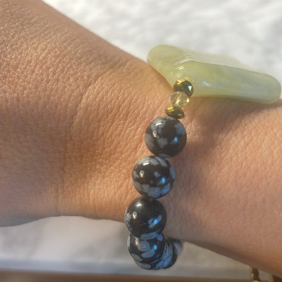 Jade & snowflake obsidian bracelet - Picture 3 of 4